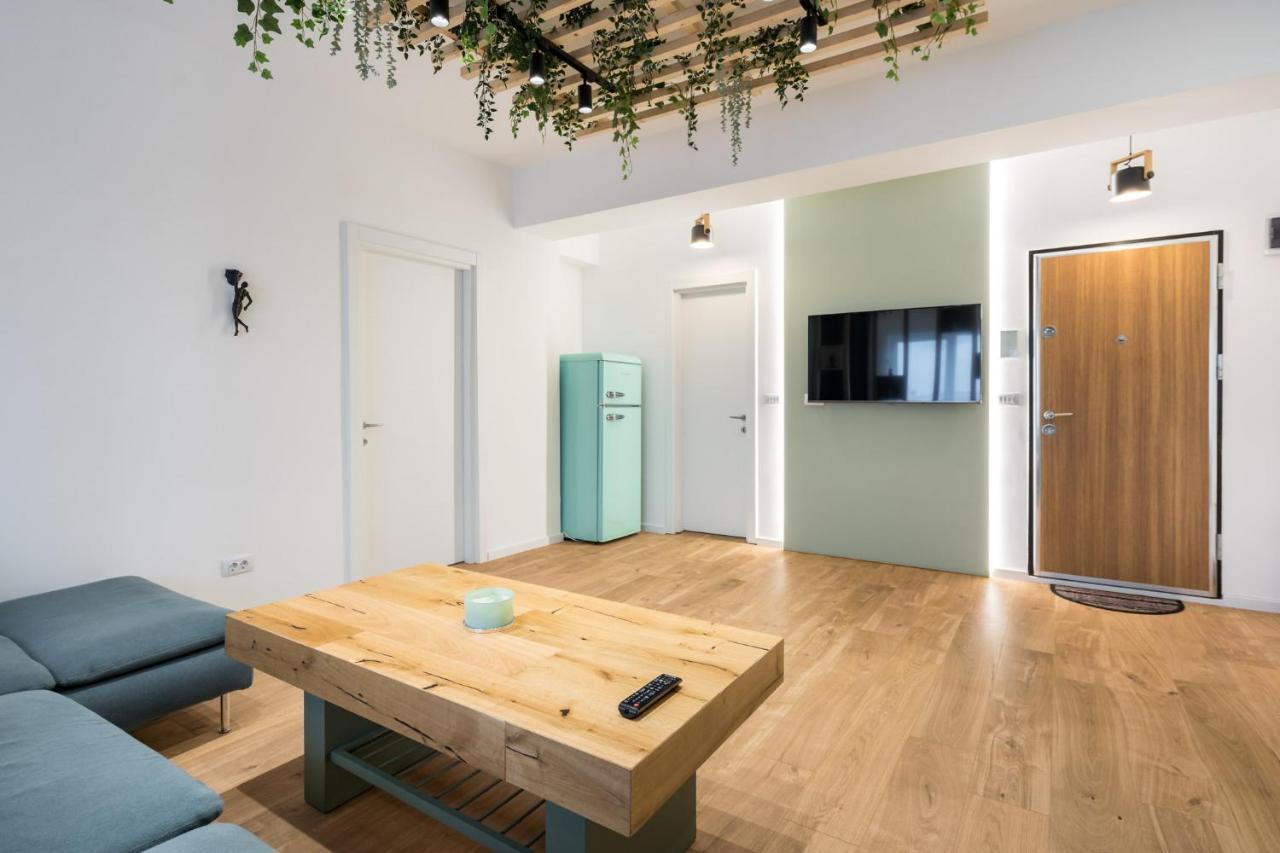 Jungle Escape - Luxe 1-Br Haven In Bucharest公寓 外观 照片